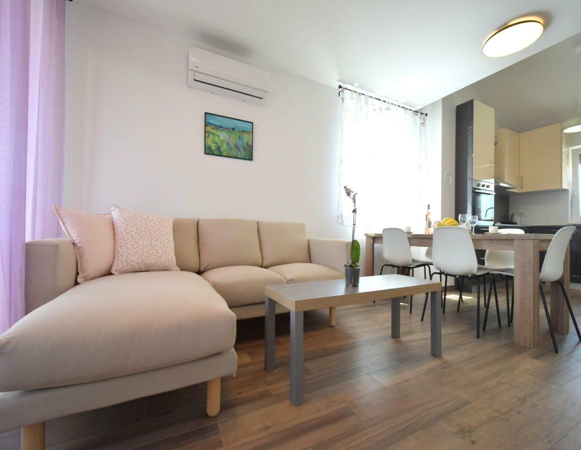 Apartments Medna Čižići 외부 사진