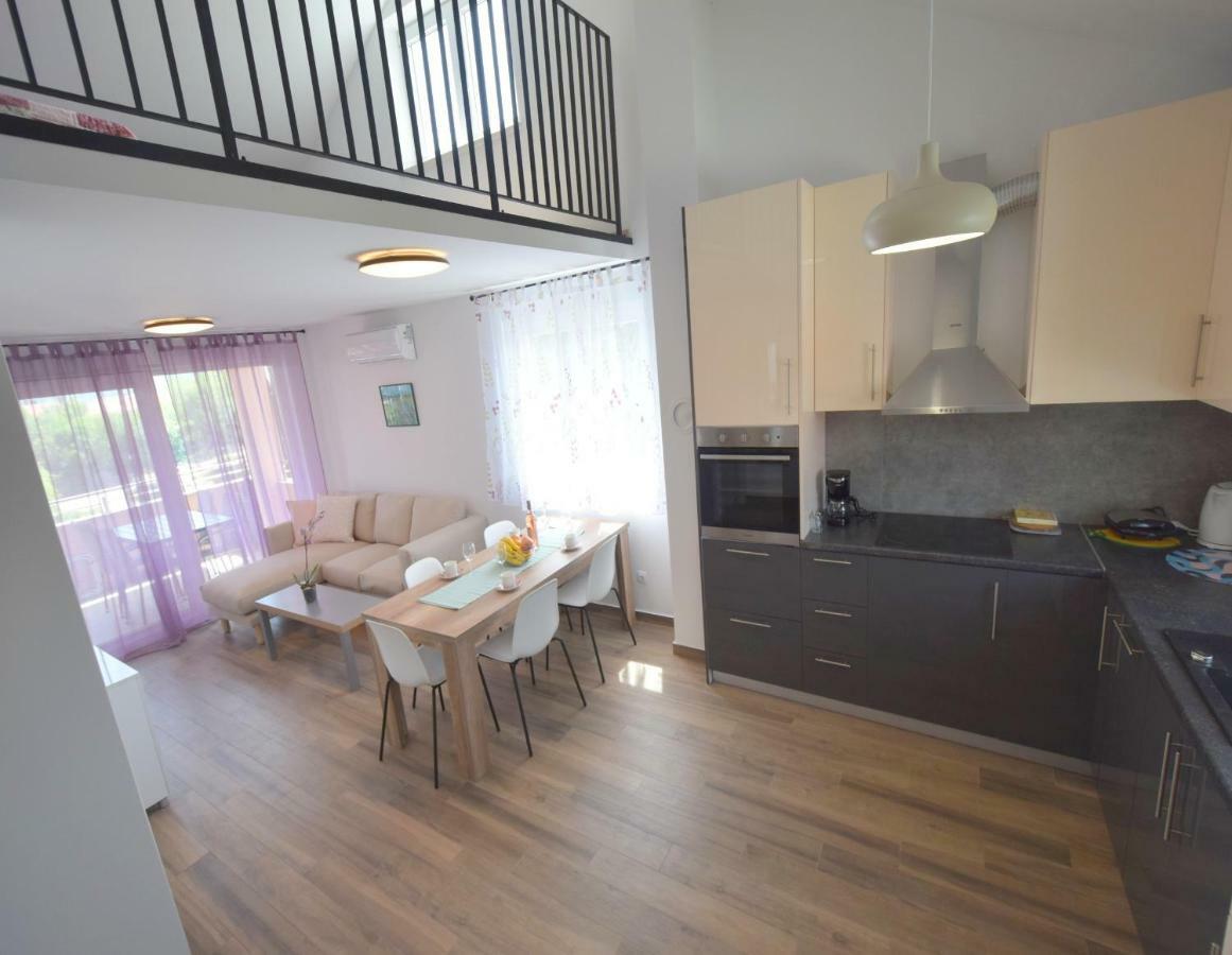 Apartments Medna Čižići 외부 사진
